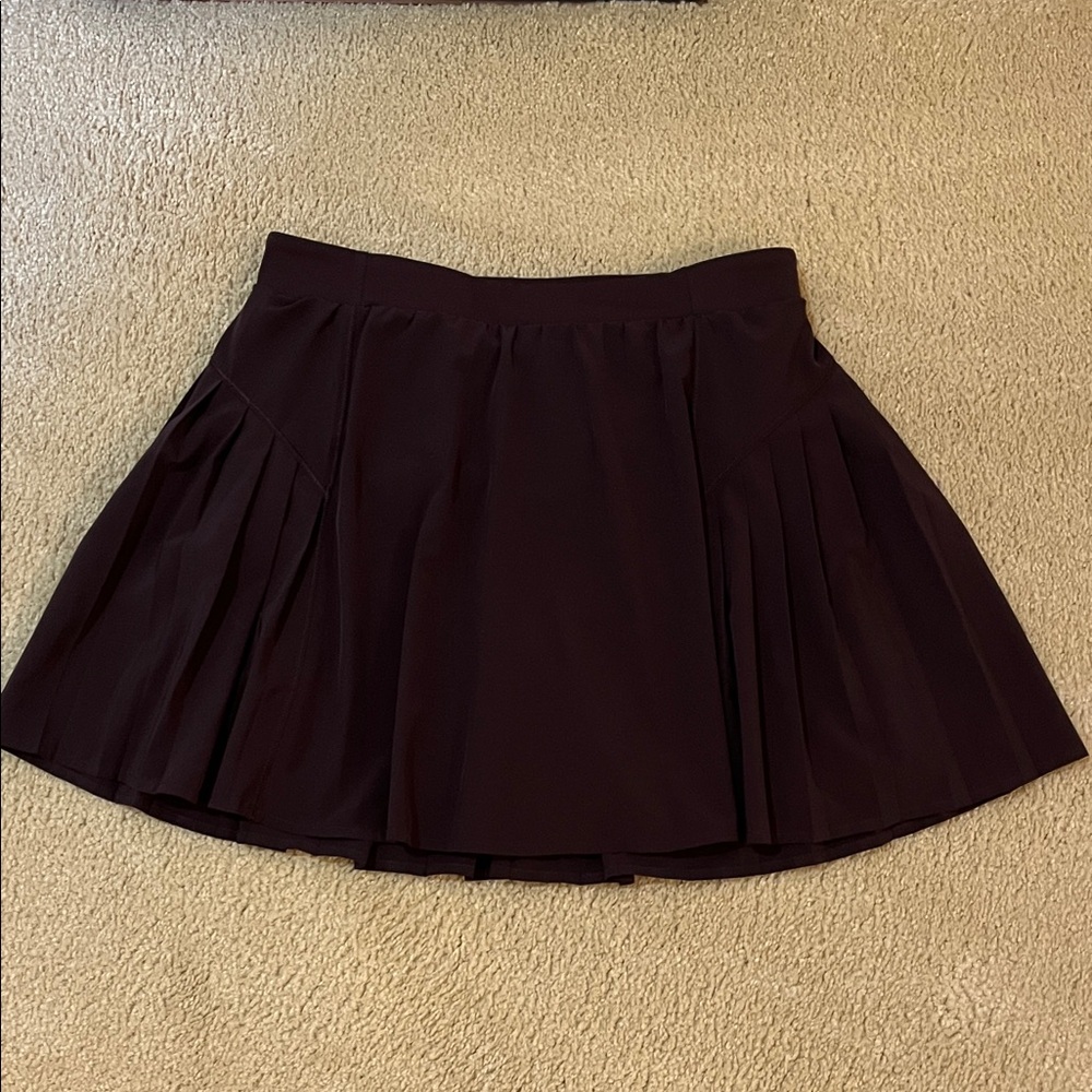 SPANX Dark Burgundy Get Moving pleated skirt size M